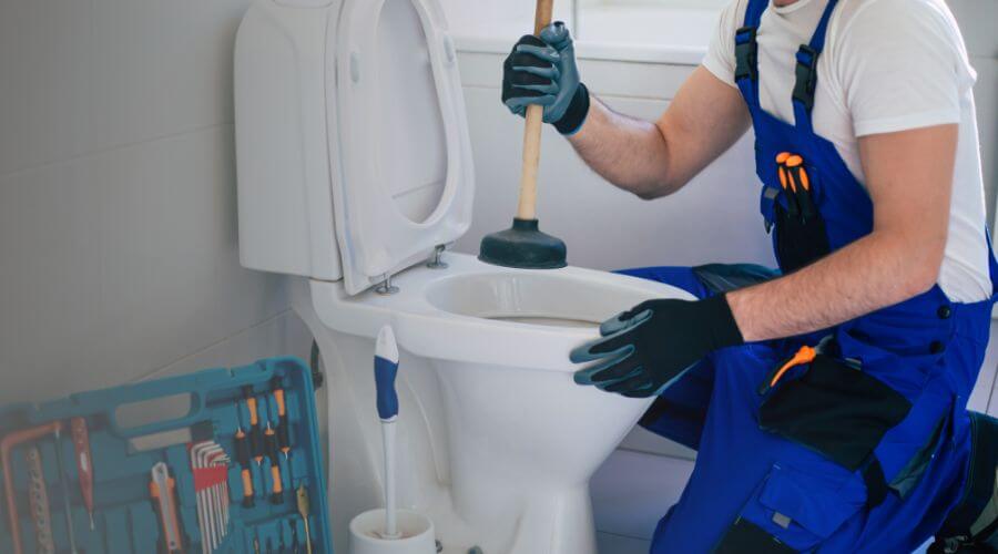 Professional bathroom faucet installation in Grosse Pointe, MI